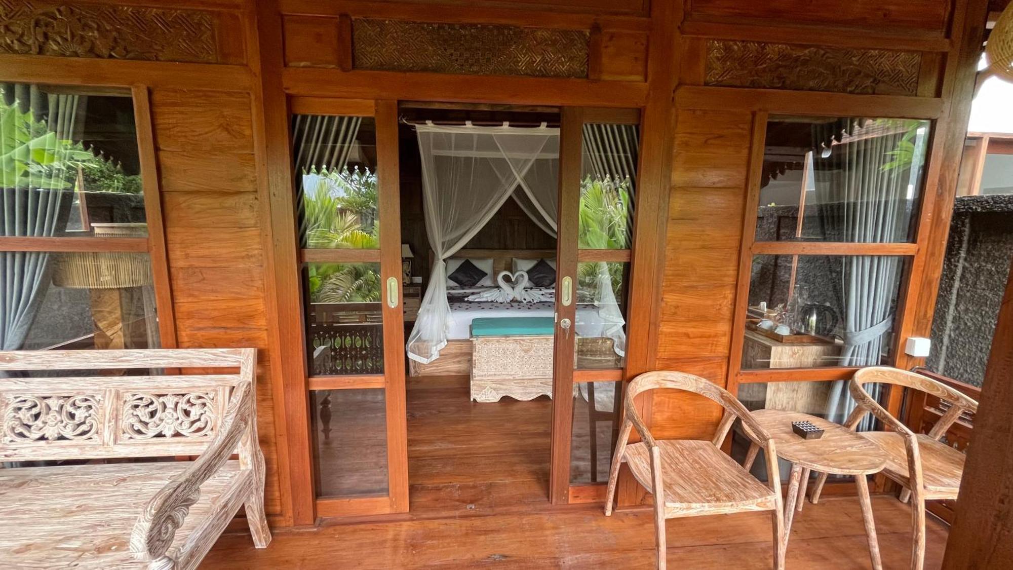 Royani Villa Сукавати Экстерьер фото