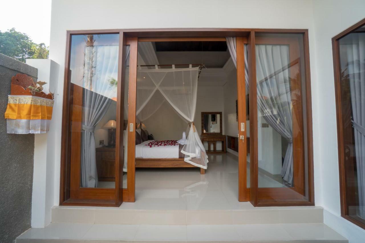 Royani Villa Сукавати Экстерьер фото